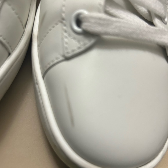 Gucci White Leather Sneakers - Picture 10 of 11